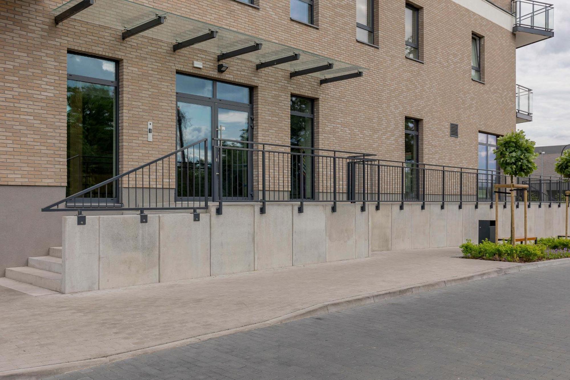 Modern Apartment With Balcony Near Aleje Jerozolimskie By Noclegi Renters Warsaw Exterior photo